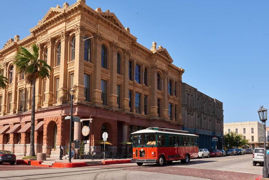 The Q Loft Galveston 빌라 외부 사진